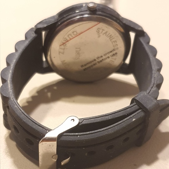 🦋10/$20🦋 Black/Multicolor Silicone Women's Watch - Picture 3 of 4